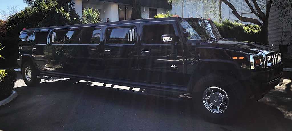 Alquiler limusina negra hummer en Girona